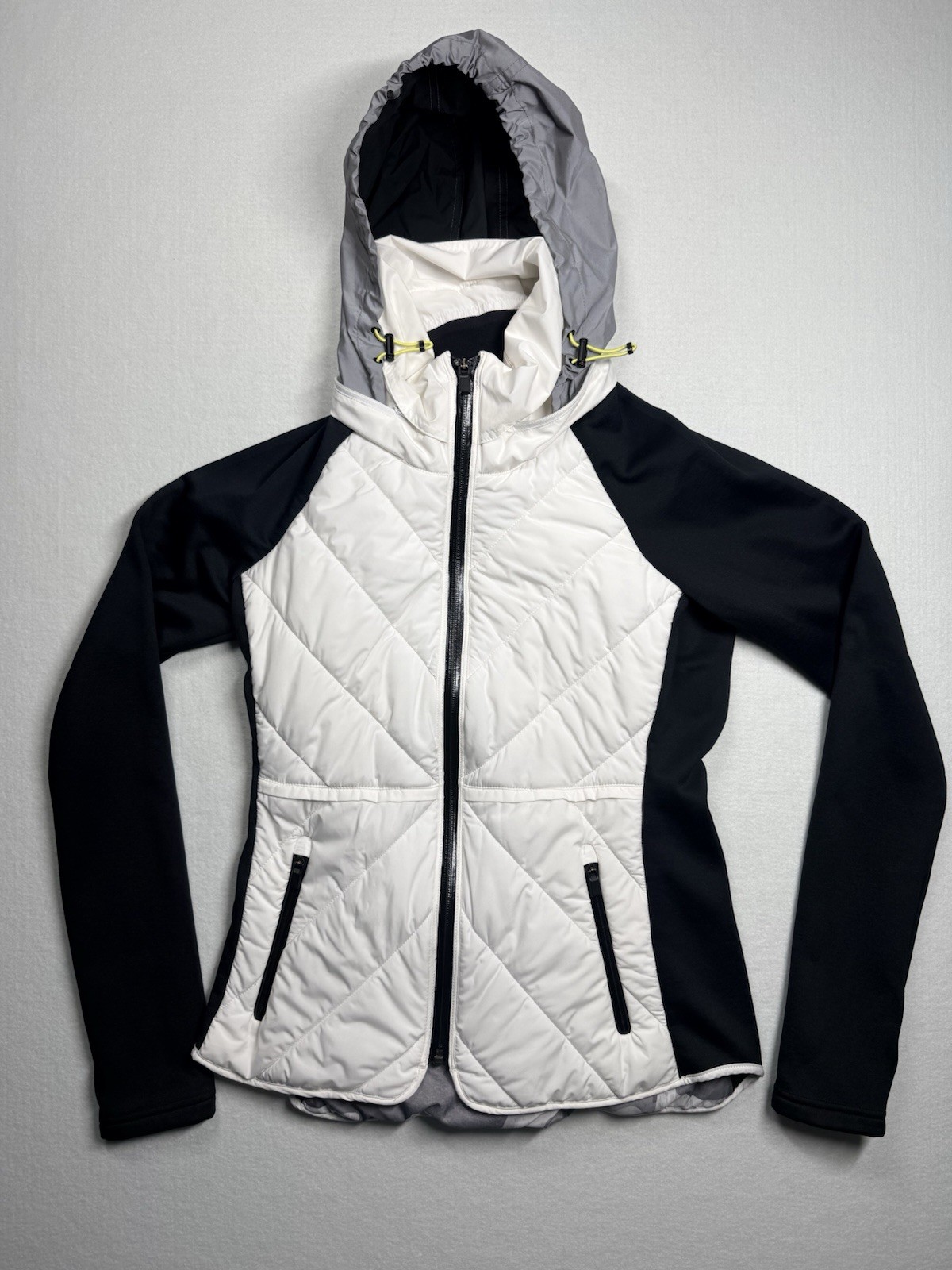 Athleta Hooded Insulated Jacket White Black Gray Women’s XS