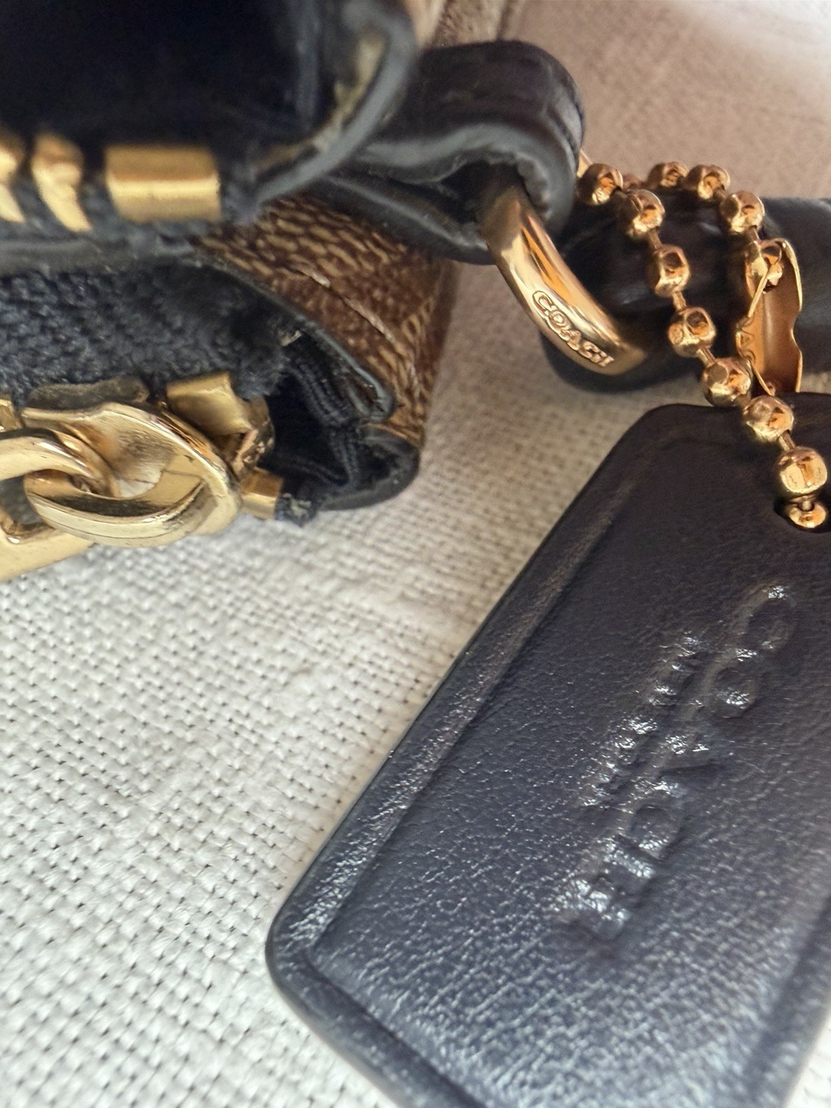 Coach Women’s Corner Zip Wristlet In Signature Canvas 6.25”x 4” x 1”