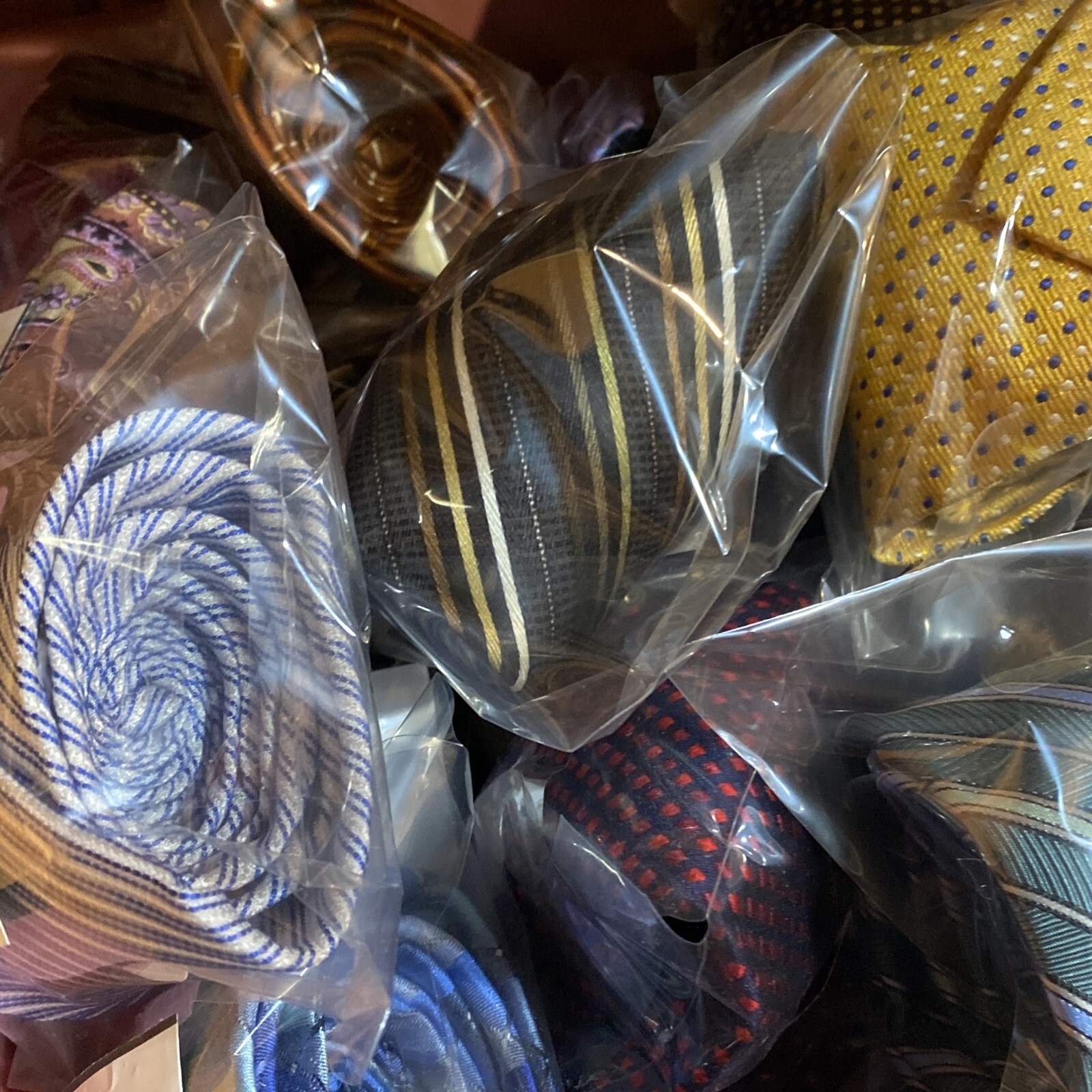 10 Ties RANDOM – Neck Tie Men’s – LOT OF 10 Mystery Striped Plaid Solid Classic