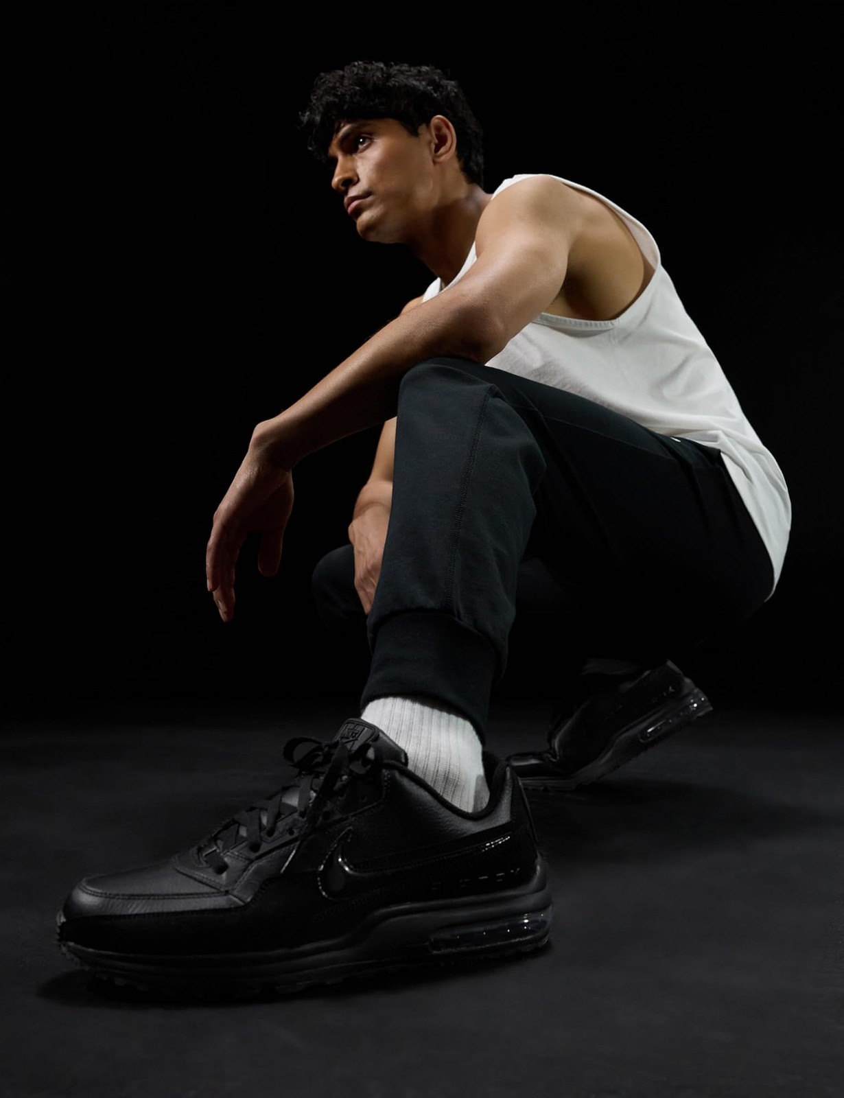 Nike Men’s Air Max LTD 3 Shoes – Black/Black/Black – 9