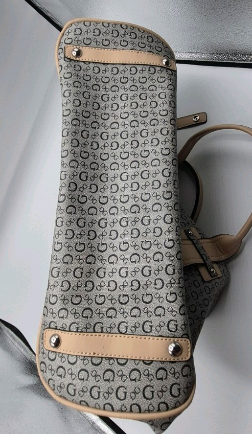 Guess Monogrammed Signature Pattern Satchel Tote Purse Bag Grey & Beige – VGC