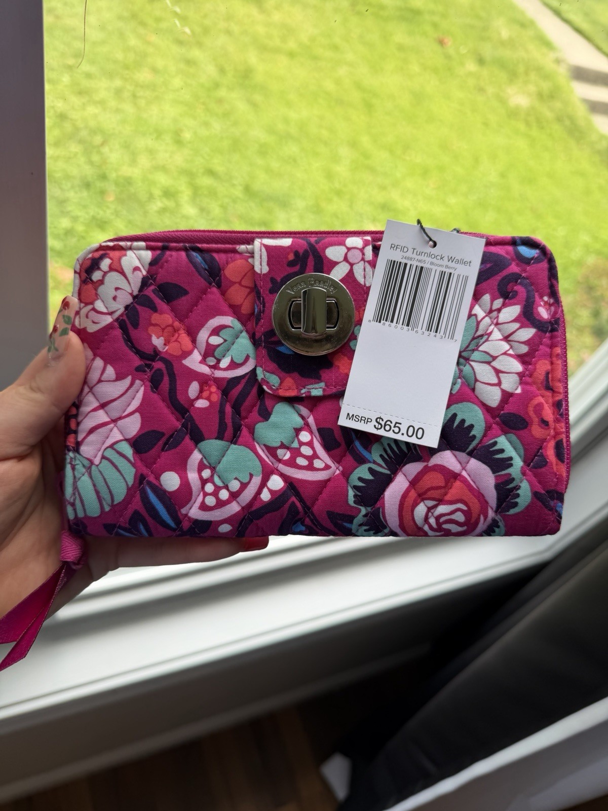 Vera Bradley Bloom Berry Turn Lock Zip Around Wallet Quilted Floral New W/Tags