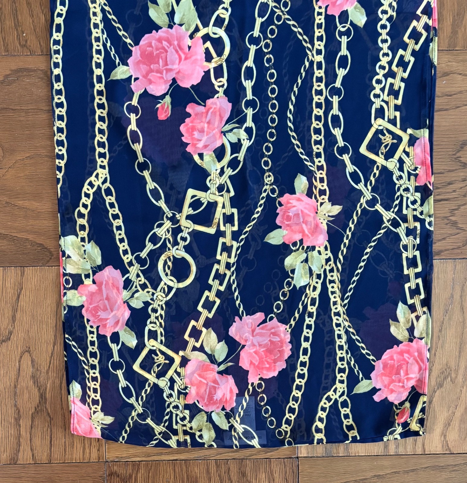 Susan Graver Infinity Scarf Navy Blue Background Pink Roses Chains 17×78 Inches
