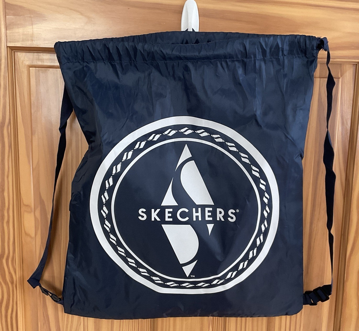 Sketchers Drawstring/Strap – Backpack / Gym Bag – 20″ x 16″ – Color: Blue –
