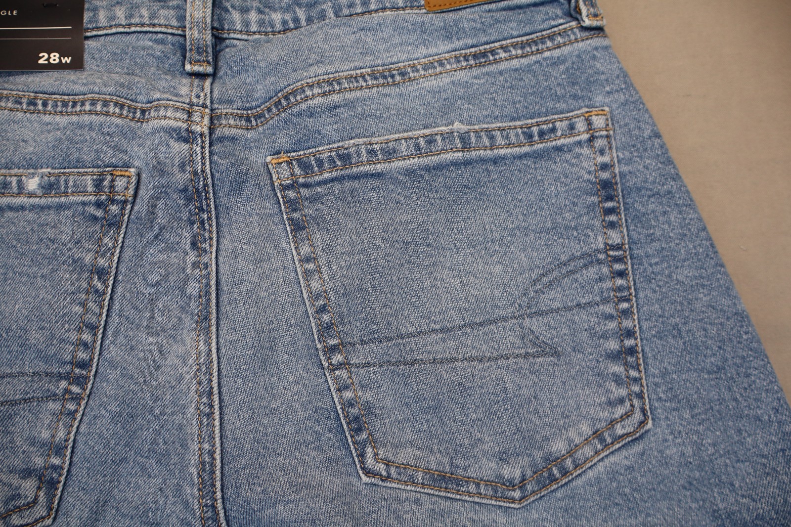 NEW American Eagle Strigid High Rise Stovepipe Women’s Blue Straight Jeans 6