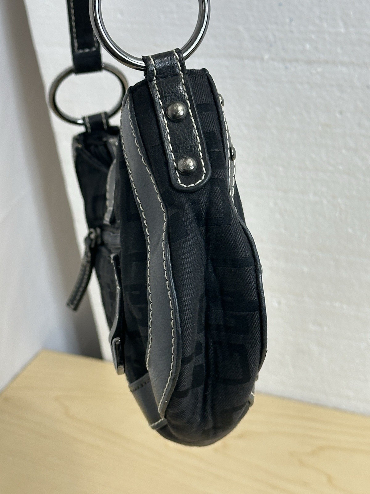 GUESS Vintage Black Logo Shoulder Bag Studded Buckle Magnetic Close Silver