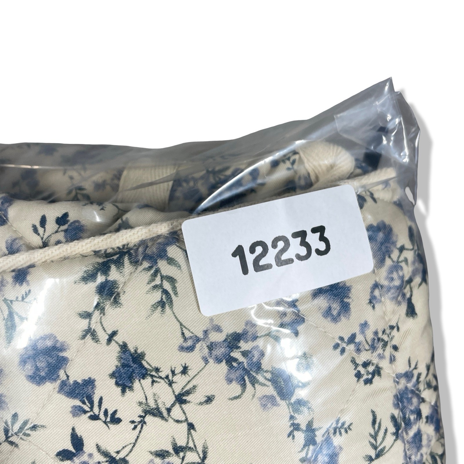 BLANKNYC Quilted Jacket Women Large Cream Blue Floral Cottagecore Boho New