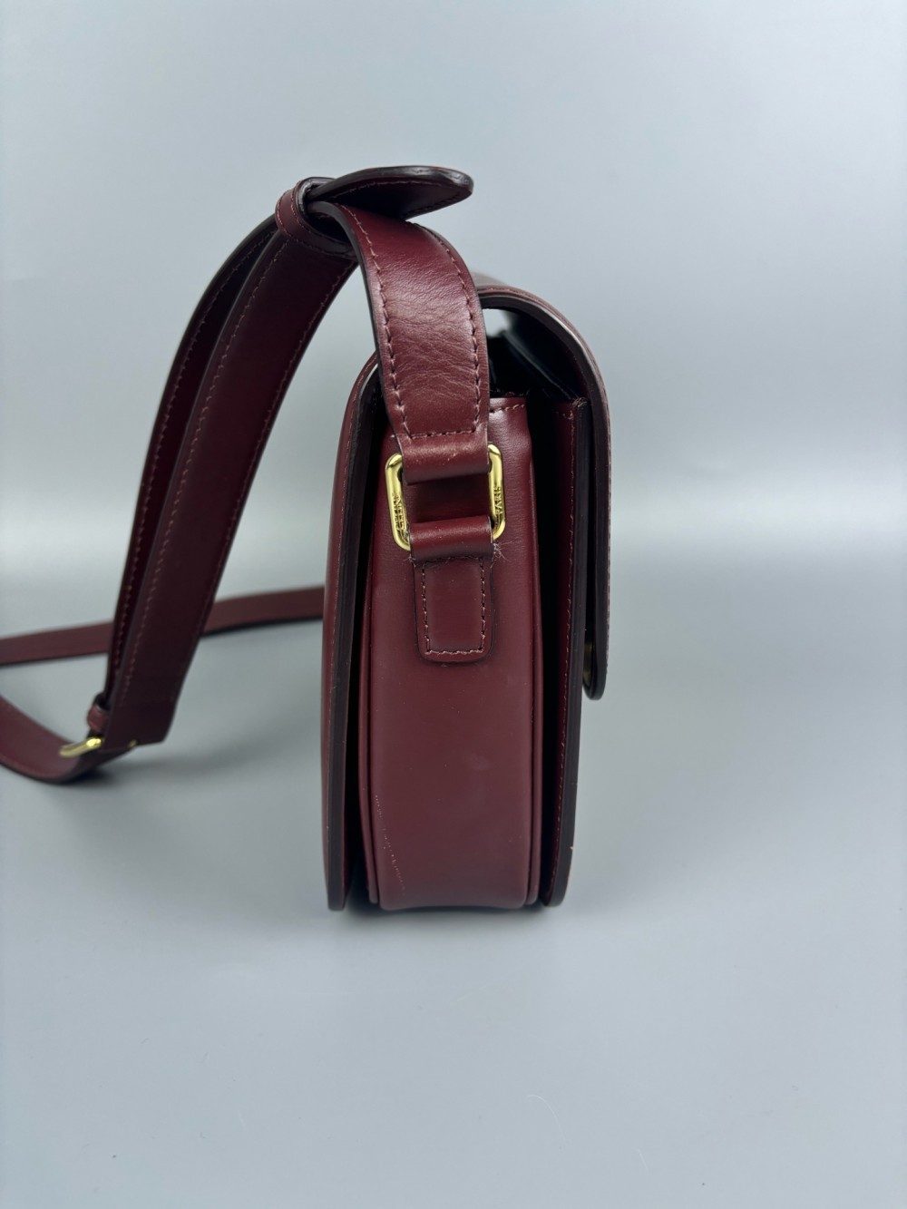 CELINE Arc de Triomphe Tofu Bag, Medium, Burgundy, Leather, Gold Lock