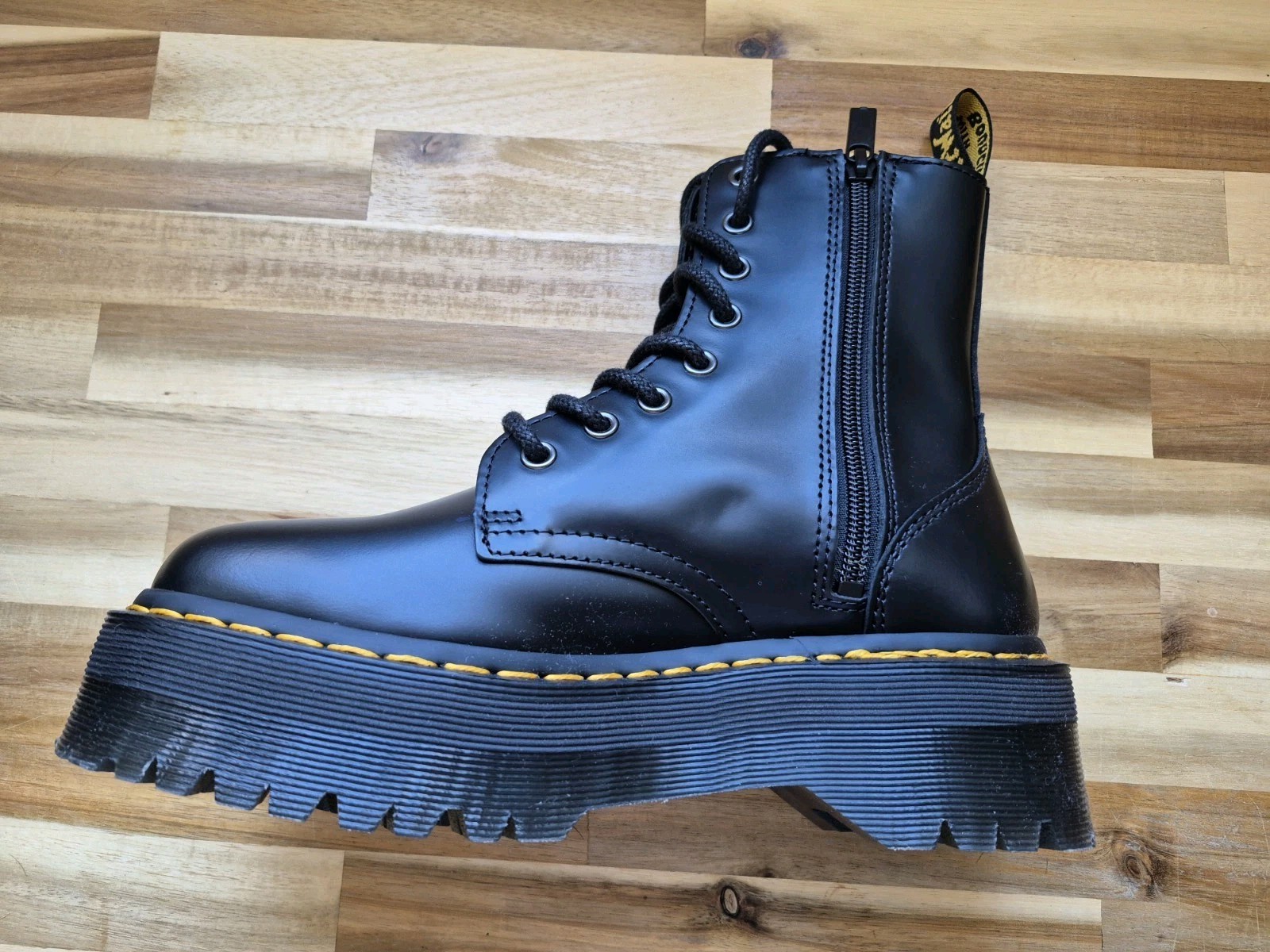 Dr. Martens Jadon Platform Leather Women’s Boot Black Polished Smooth 7 US -5 UK