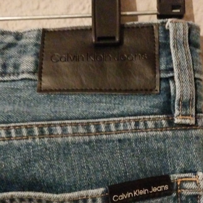 Calvin Klein Jeans Men’s Slim Fit Straight Blue Medium Wash Denim 5-Pocket