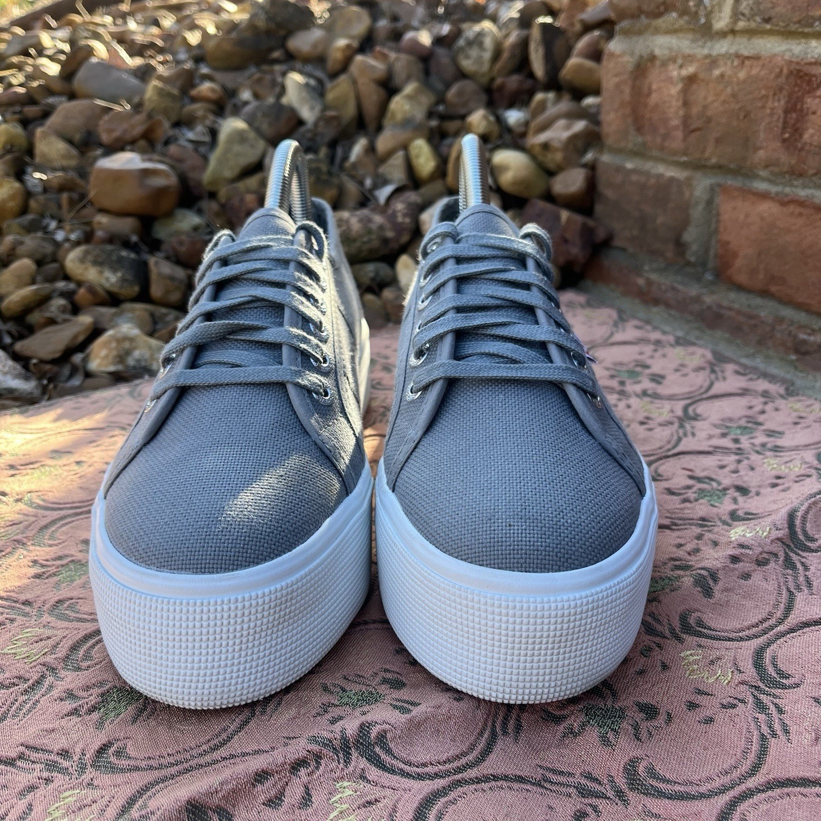 Superga 1.5 in Platform Canvas Sneaker Size 8.5 Gray Women’s Shoes