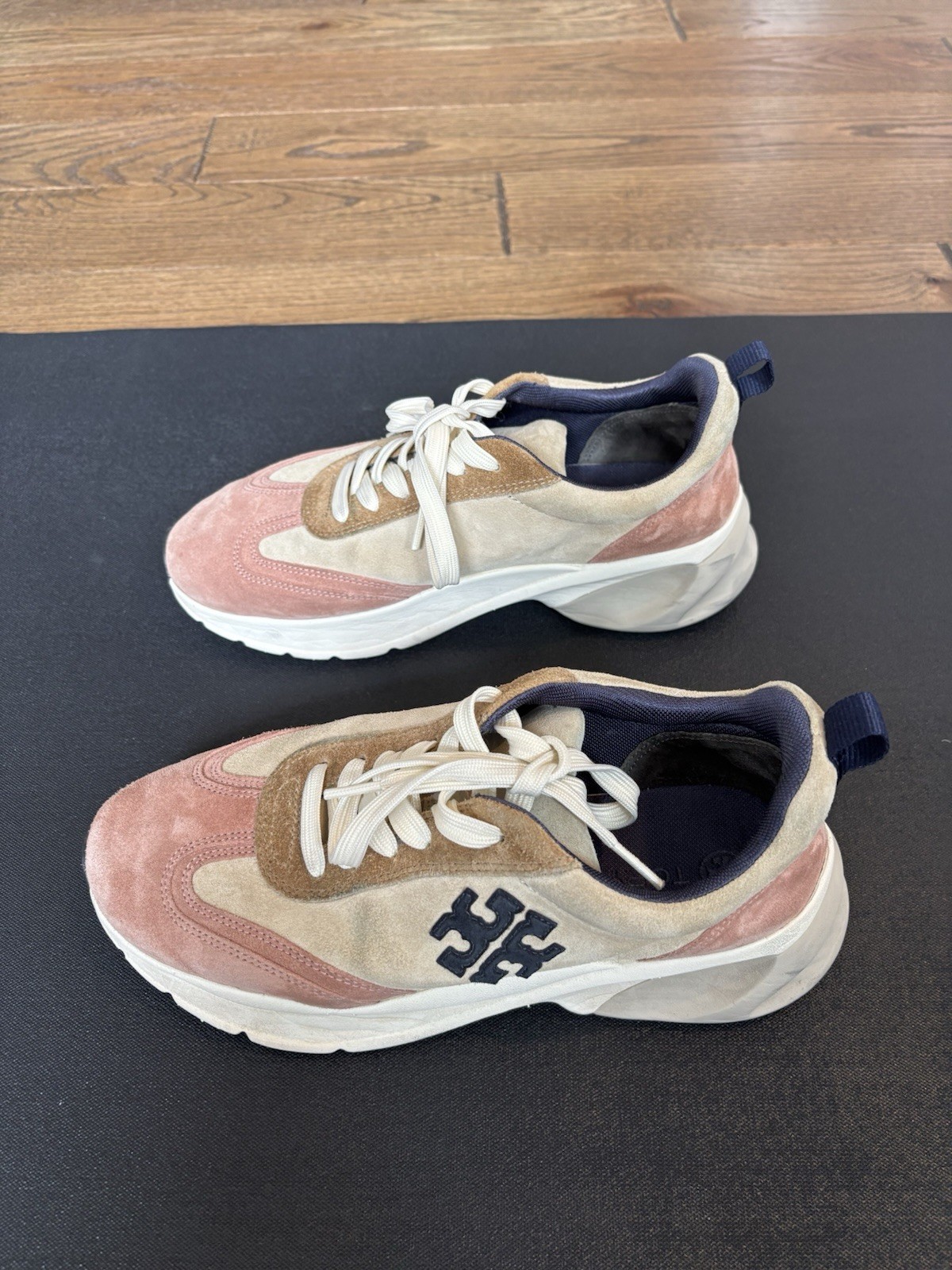 Tory Burch Good Luck Trainer NAT SUEDE in Beige/Navy/Pink Moon Size 9.5
