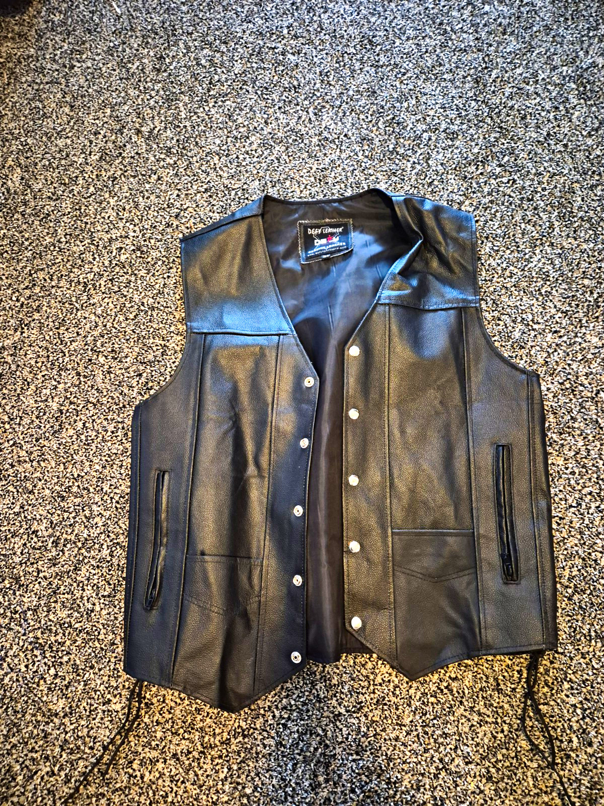Leather Men’s Black Snap Front Lace-Up Vest Pockets Motorcycle Biker XL