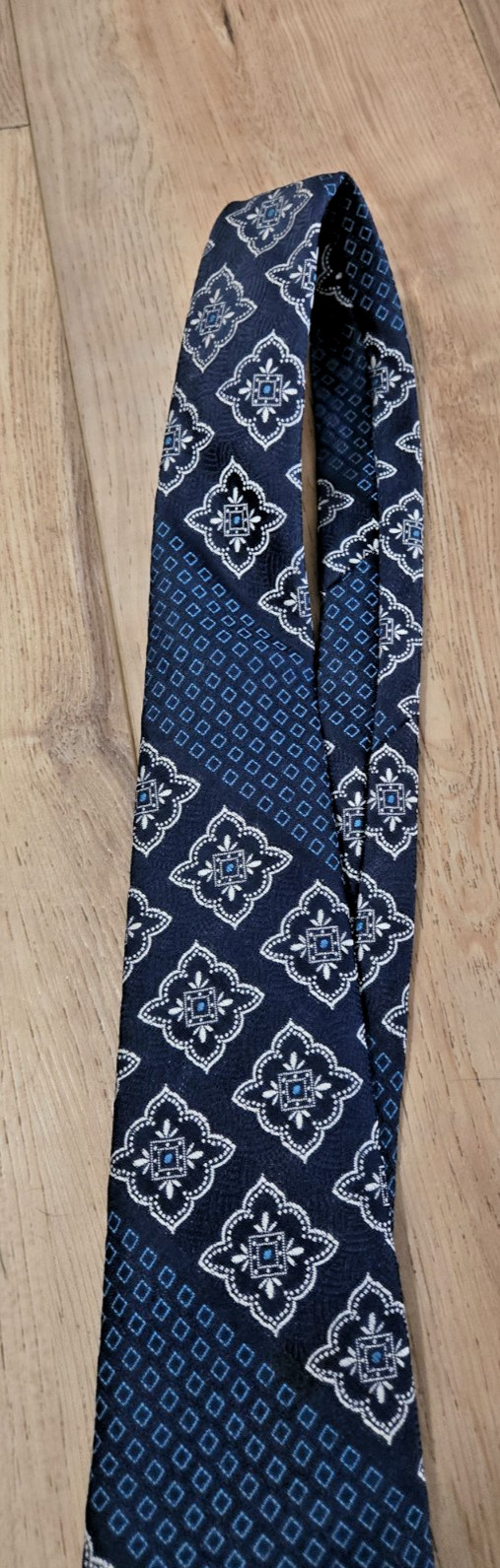 Vintage Trevira Navy Geometric Medallion Floral Foulard Tie 54” Long 4.5” Wide