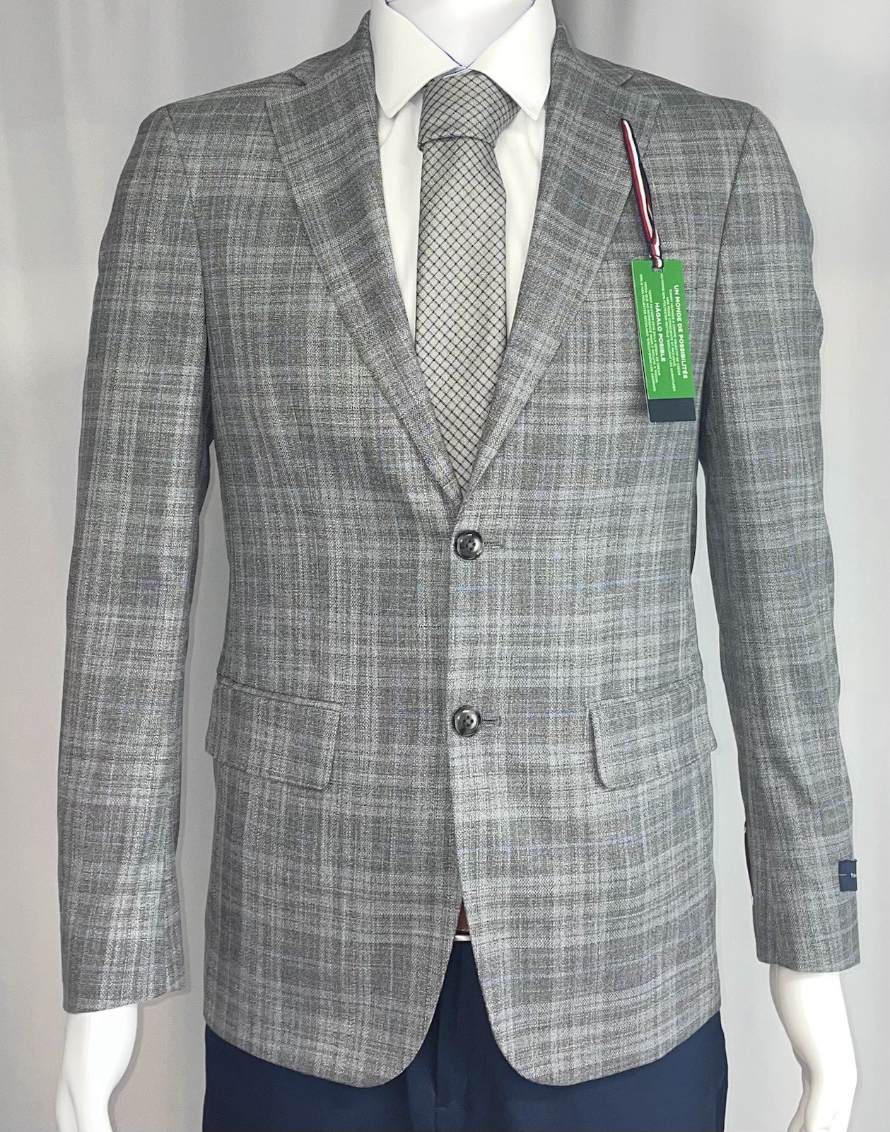 Tommy Hilfiger Modern fit Sport Coat Blazer 38R Light Grey Blue Plaid New NWT
