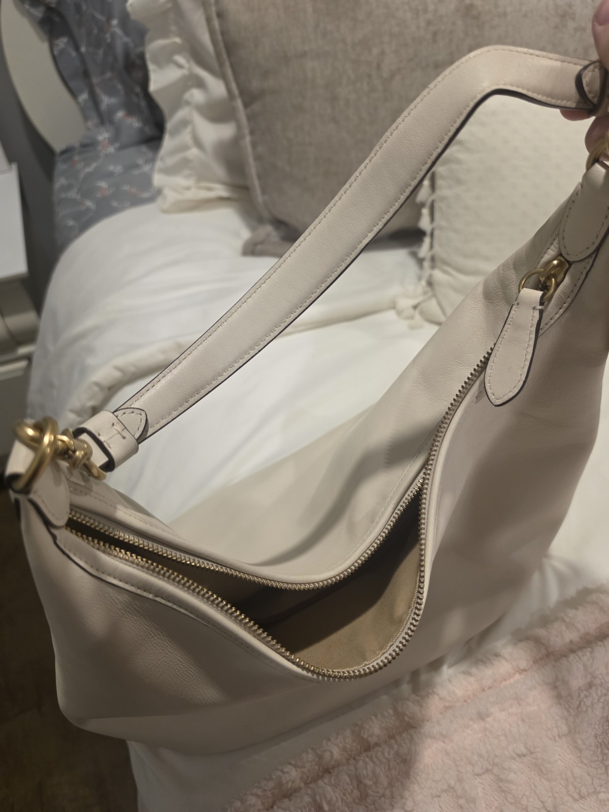 Coach Juliet Shoulder Bag 38″ Brass/Chalk White Glovetanned Leather