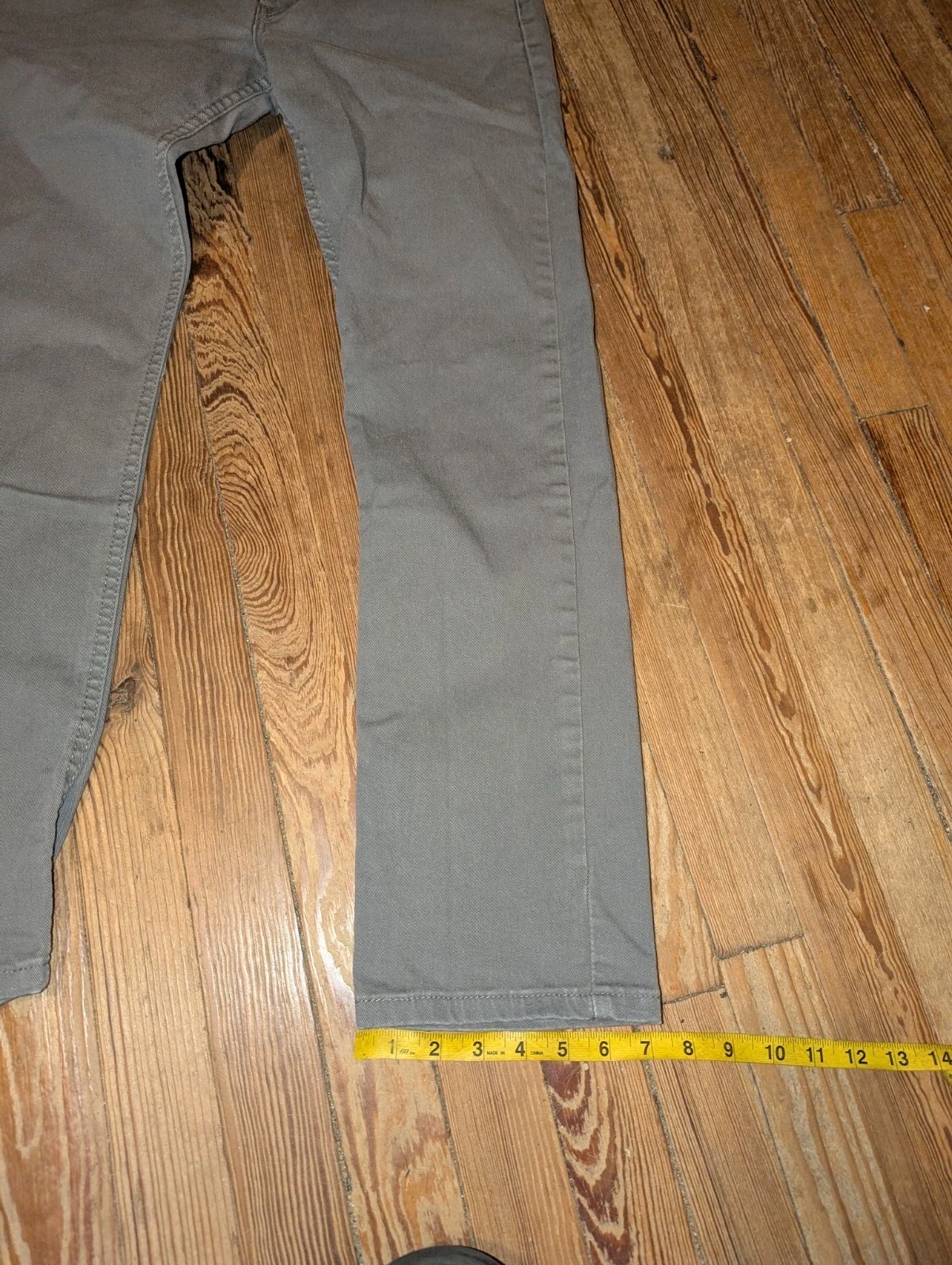 Levi’s 513 Slim Straight Jeans Size 32 Gray Denim 30.5″ Inseam Cotton