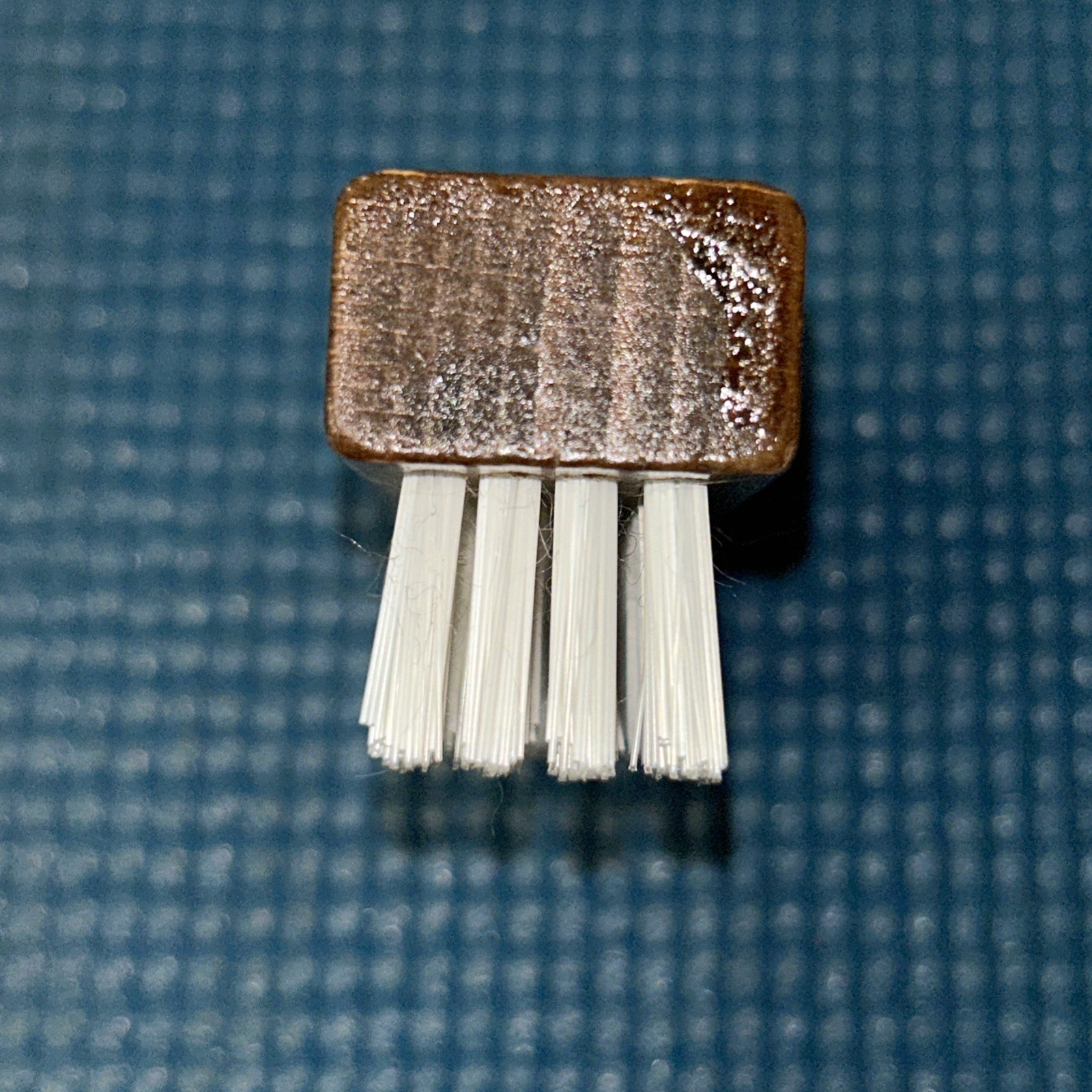 Ralyn Suede Brush, Nylon Bristle,￼ Maiden Israel.￼