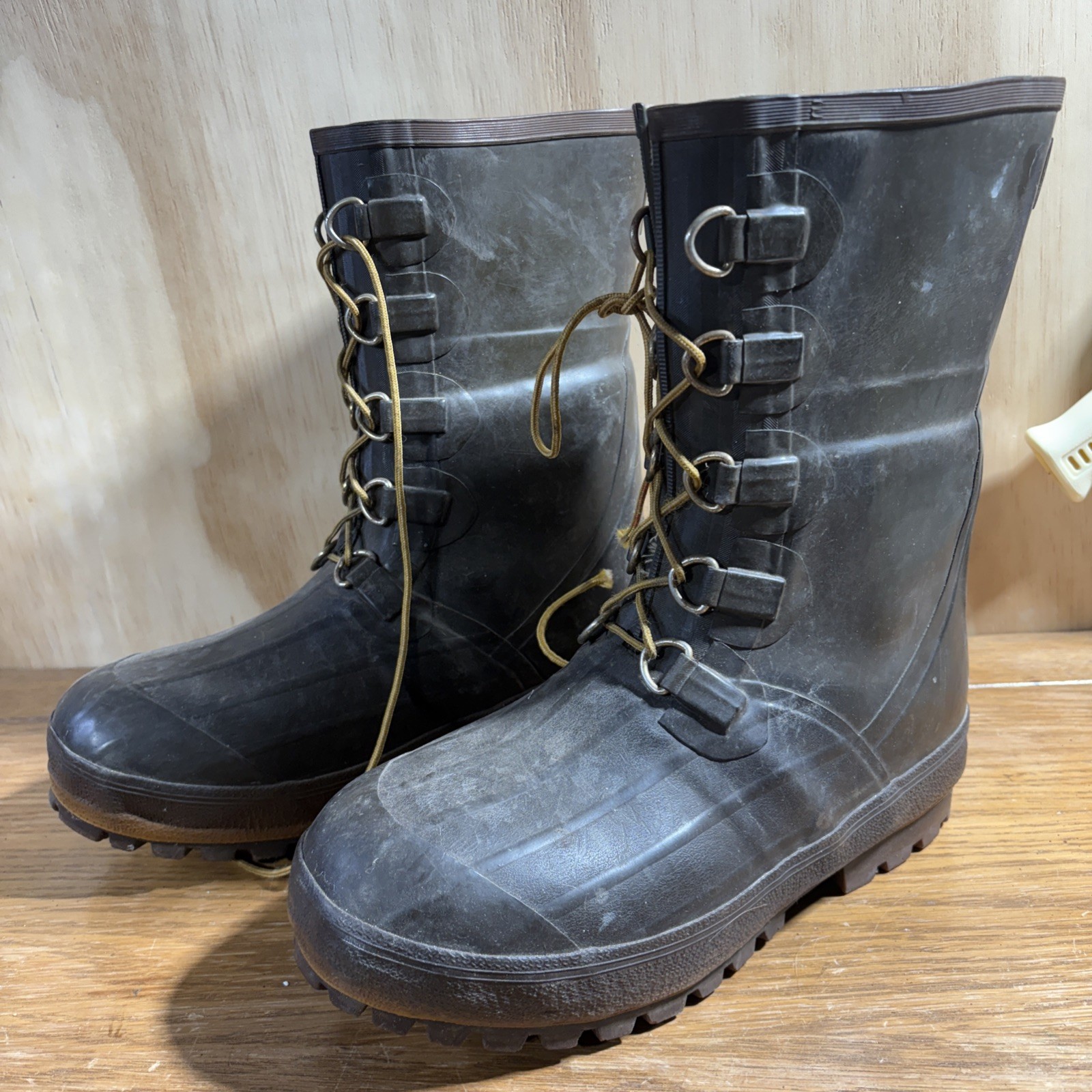 Hodgman Insulated B-85 13972 Size 8 Steel Shank Snow Work Farm Hunting Boots