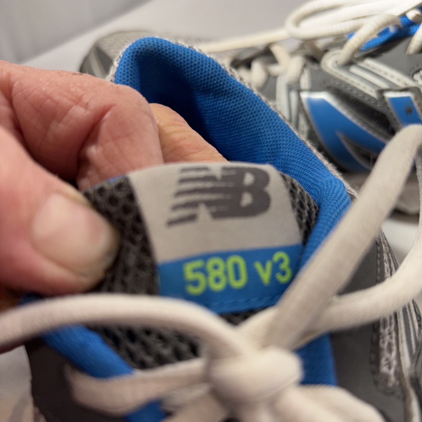 NEW BALANCE 580V3 SILVER BLUE SNEAKERS ATHLETIC RUNNING SHOES US MENS SZ 11D