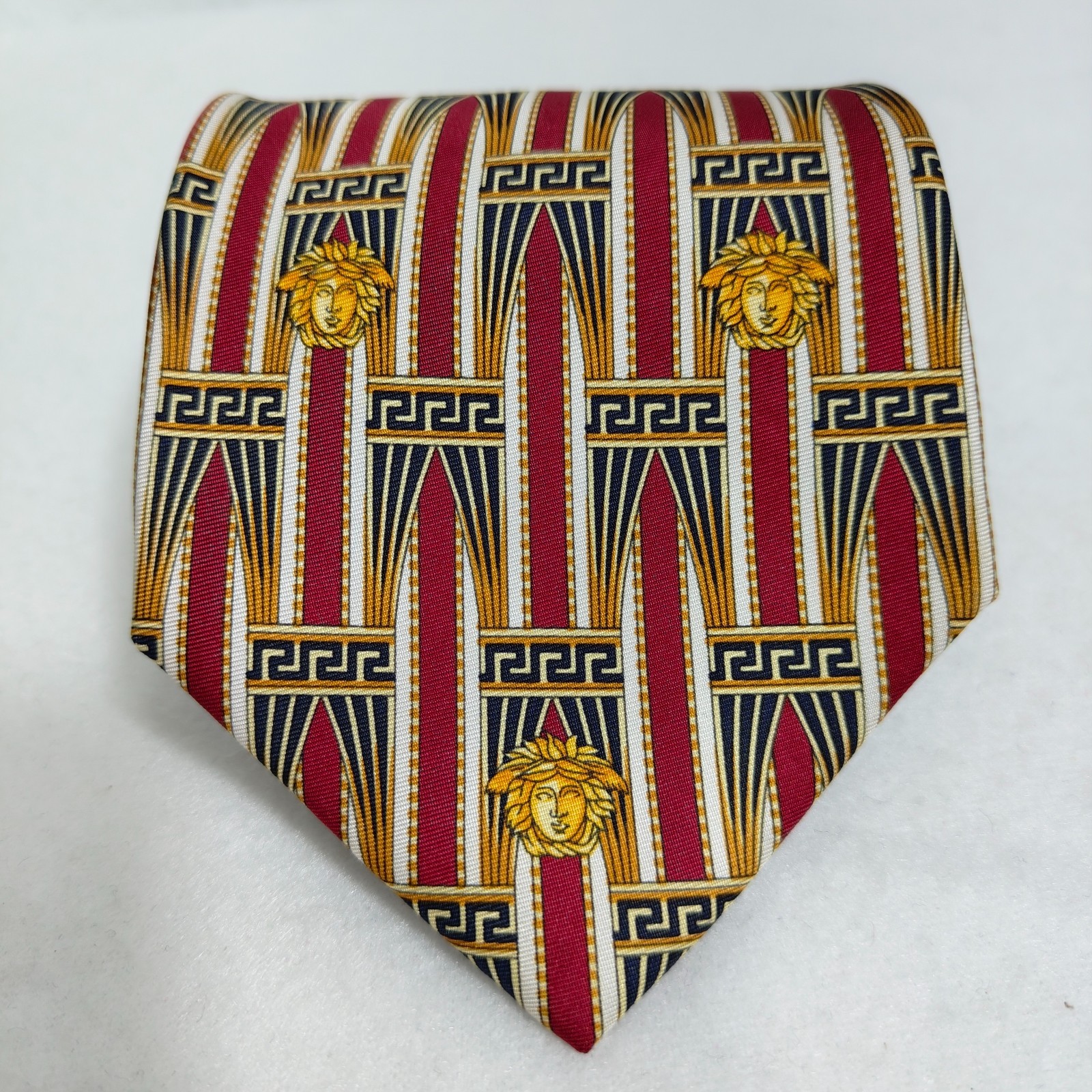 Gianni Versace 100% Silk 9cm Wide 144cm Long Tie Mens