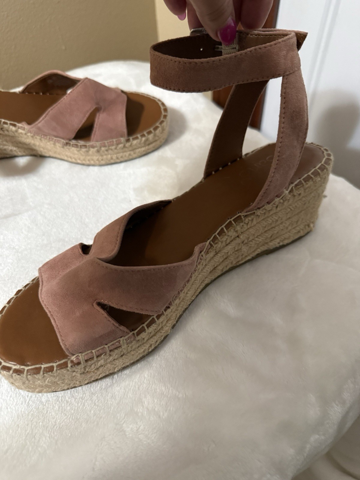 Franco Sarto Pellia Espadrille Wedge Sandals in the Mauve Suede US 8.5