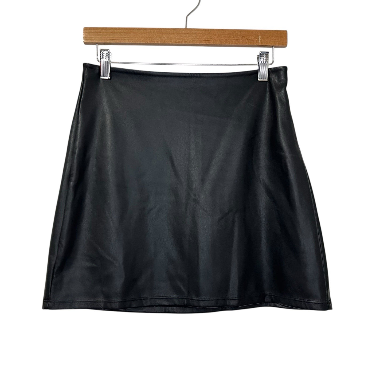 Good American Womens Faux Leather Mini Skirt Sz 6 Black Side Zip Closure