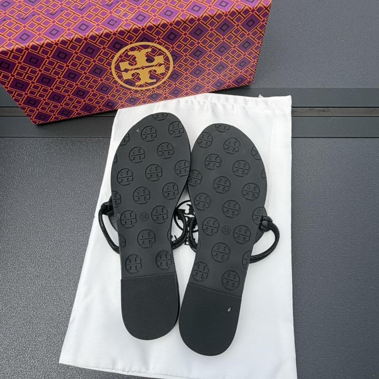 Tory Burch Black Rhinestone Logo Thong Leather Sandals Women’s Size 8 Slip-On