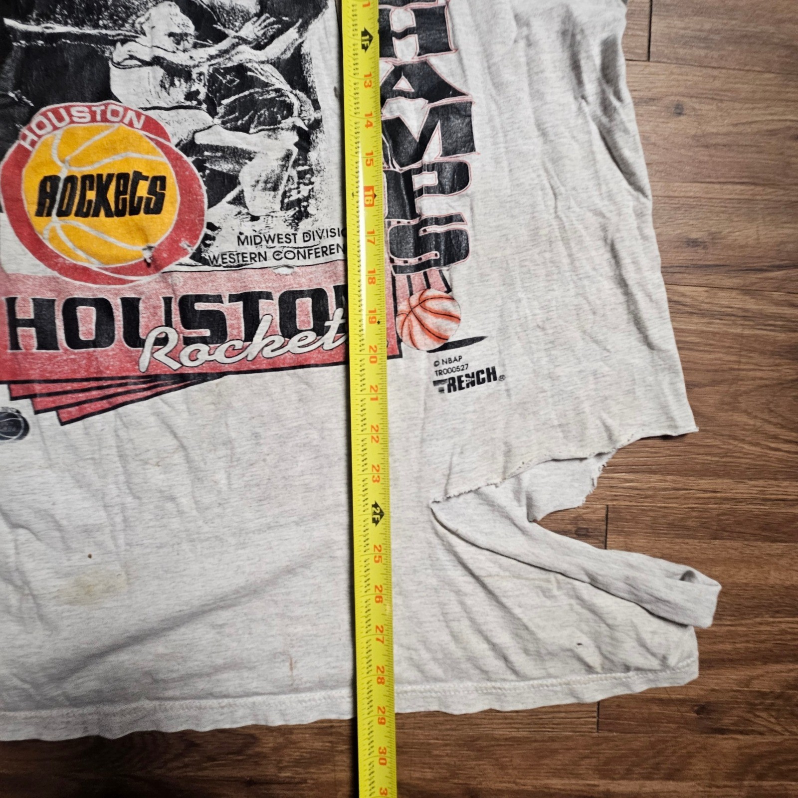 Vintage 1994 Houston Rockets NBA Champs Trench T-Shirt XL Jerzees 90s Thrashed