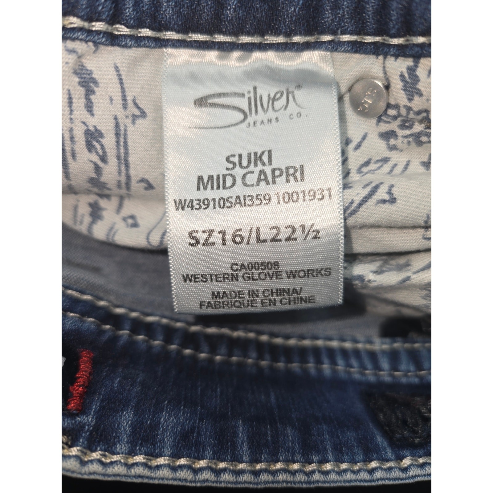Silver Suki Capri Jeans Womens 30×21 Blue Bootcut Cropped Fluid Denim