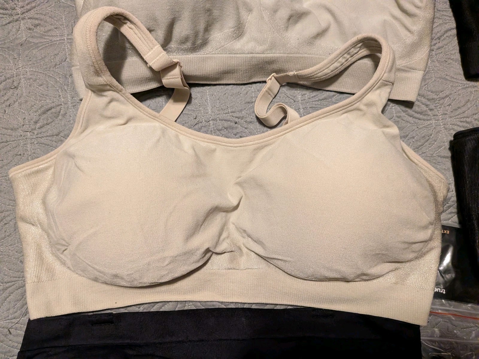 Truekind Bras, Size 2XL, Nude And Black Lot Of 6