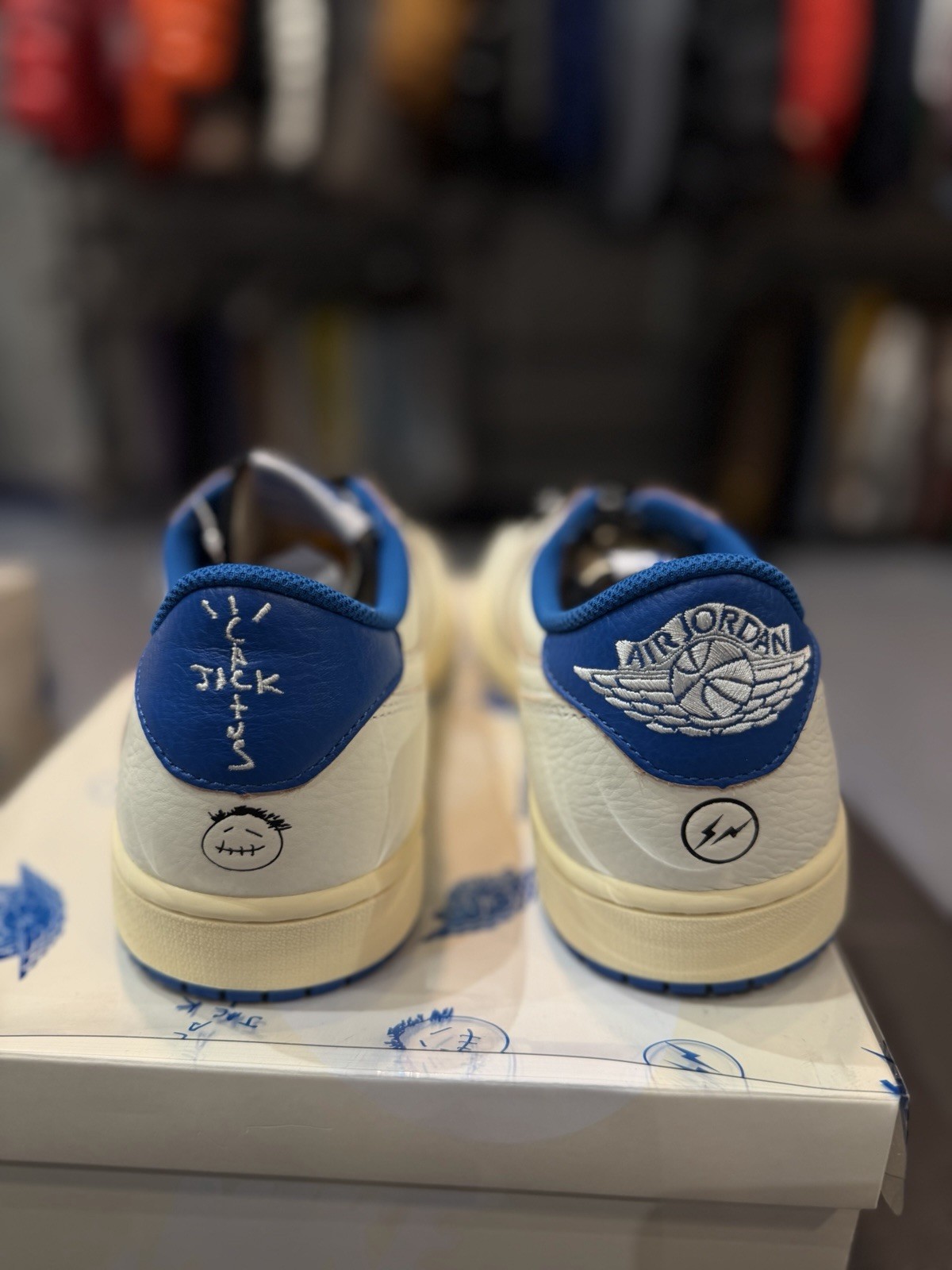 Size 13 – Fragment Design x Travis Scott x Air Jordan 1 Retro (DM7866 104)