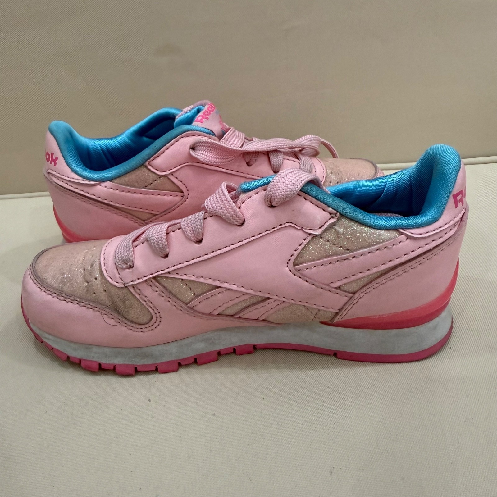 Reebok Classic Girls Sneakers Pink Glitter Athletic Shoes Youth Size 11.5