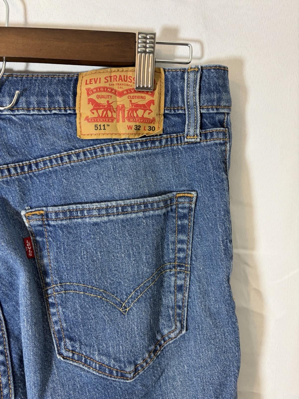 Levi’s Men’s Slim Fit Medium/dark Blue 511 Denim Jeans Size 32×30