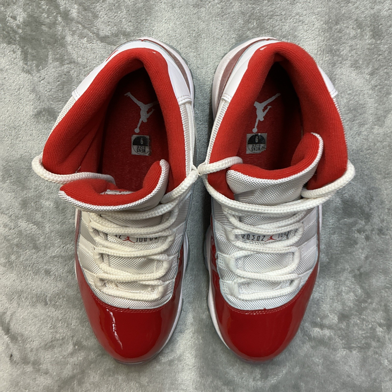Air Jordan 11 Cherry 2022 Size 9 Mens Red/White paten leather CT8012 116