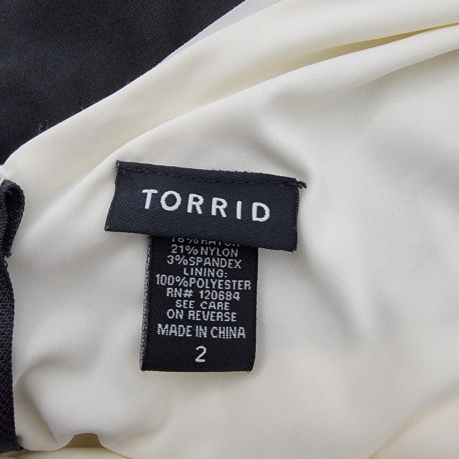 Torrid Top Plus Size 2X Zip Up Back Stretch V-Neck Sleeveless Pullover Black