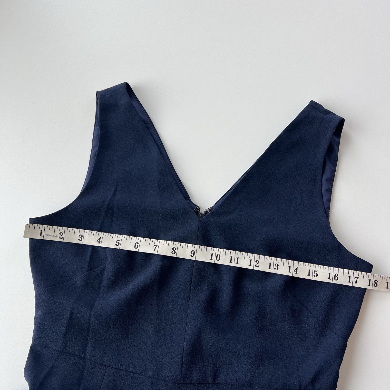 Gal Meets Glam Size US 6 Flare A-Line Vneck Sleeveless Dress Navy Blue