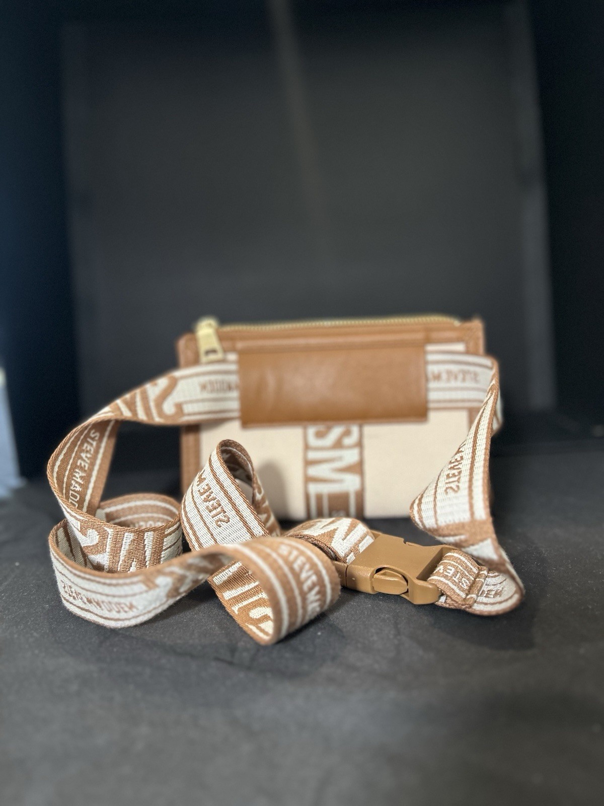 Steve Madden Bwebber Convertible Crossbody Clutch Bag Tan Canvas Logo Strap