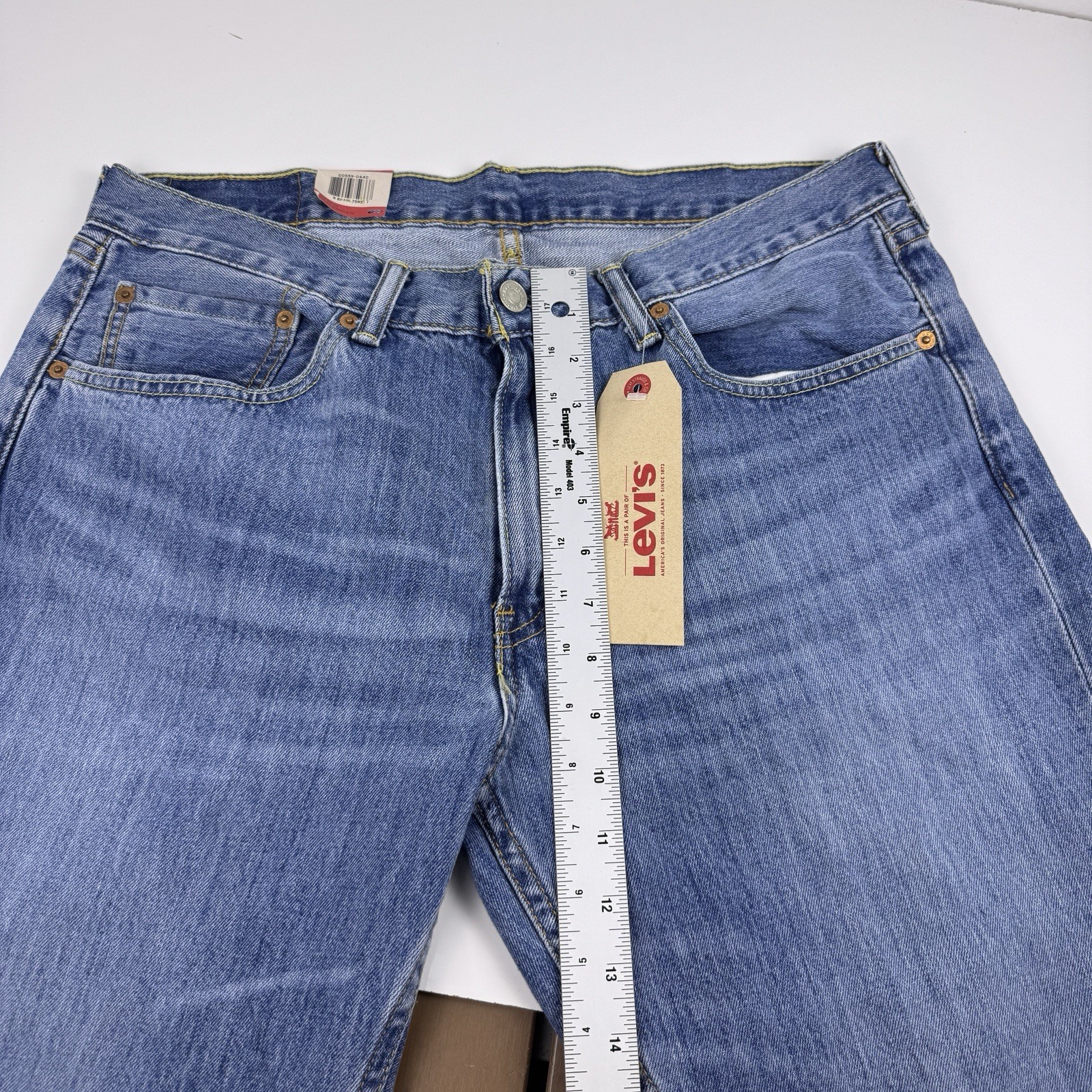 Levi’s 559 NWT Men’s Relaxed Straight Leg Stretch Denim Jeans 34X30 Medium Wash