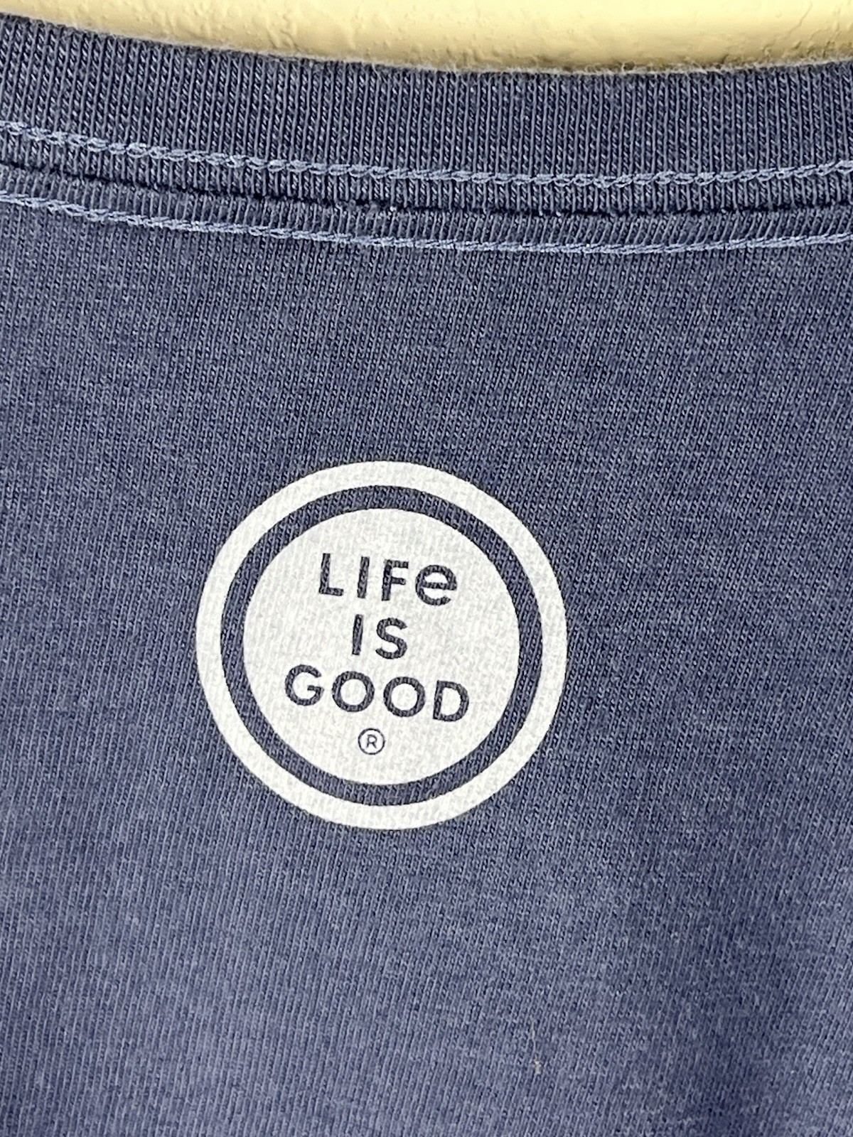 Life is Good Women’s Blue Crusher Tee Cat Graphic Crew Neck Short Sleeve Sz S