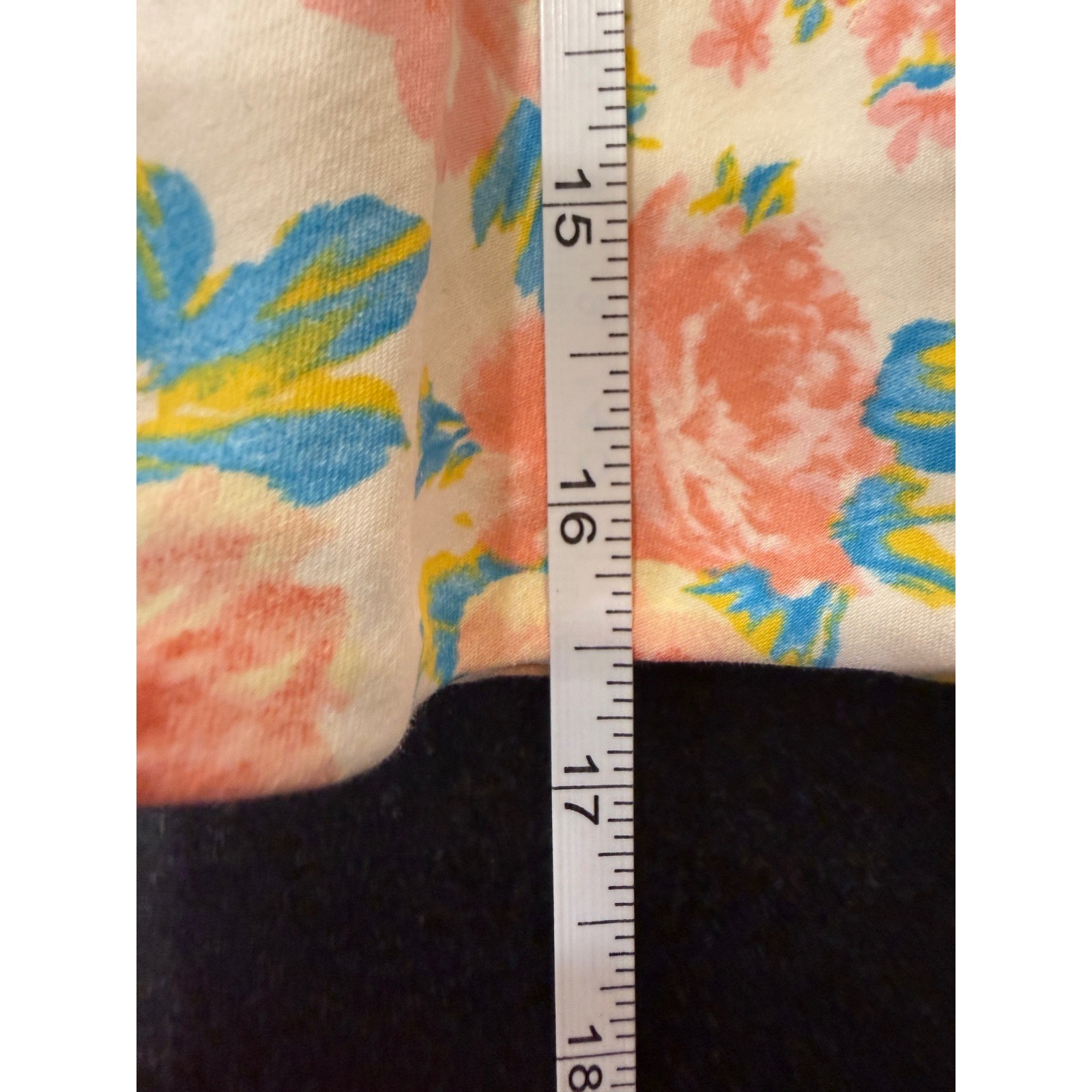 Zara Floral Mini Skirt Size Small Ivory Pink Blue Ruffle Hem Coquette Romantic