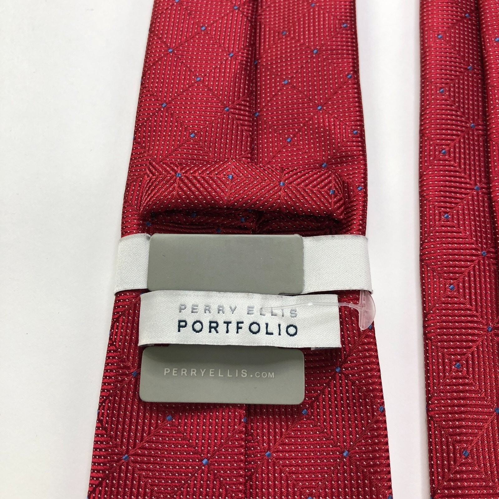 Perry Ellis Portfolio NEW Red 100% Polyester Neck Tie Geometric 2.75 In /58-in