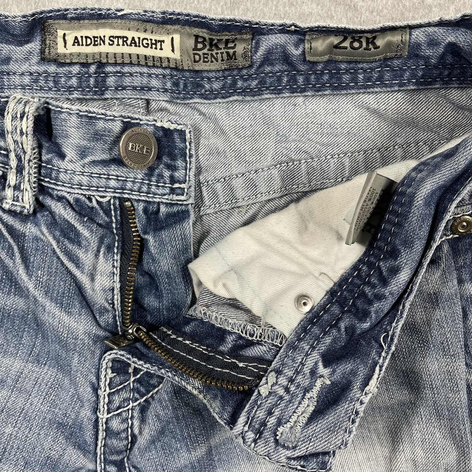 BKE Buckle Aiden straight leg jeans men’s 28R (fits 29×31) blue medium wash