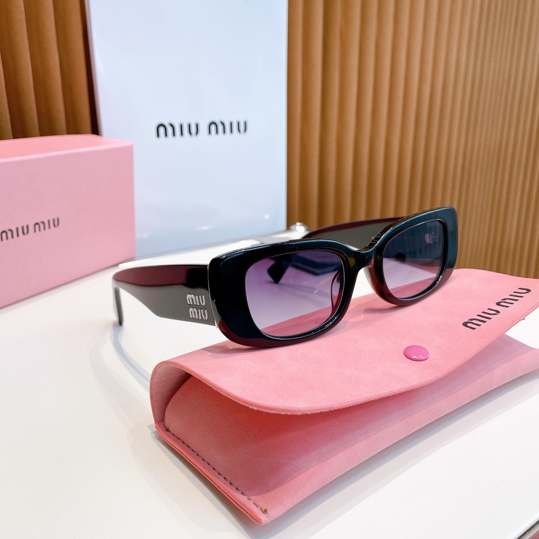 Black Rectangle Sunglasses Acetate Frame Purple Tinted Lens UV400 Eyewear