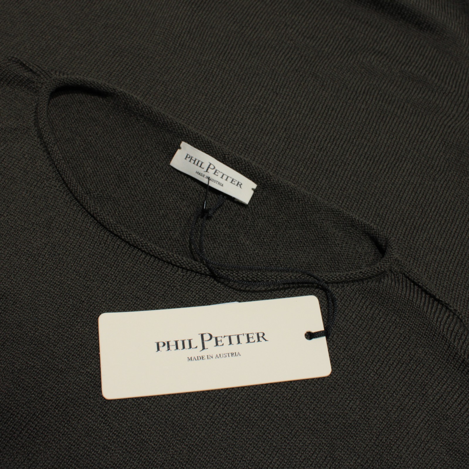 Phil Petter NWT Roll Neck Scoop Sweater Size M in Green 100% Merino Wool
