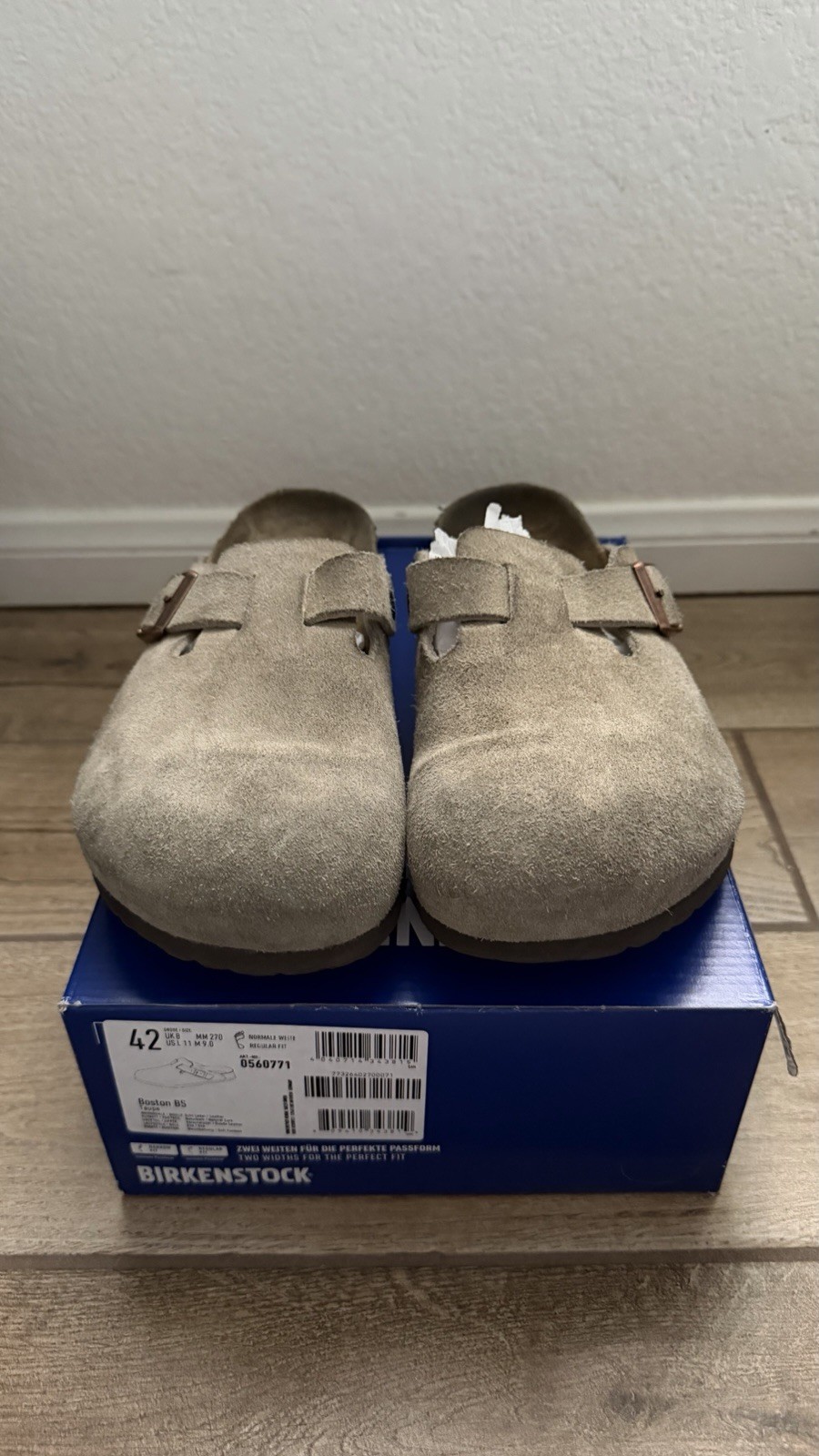 Birkenstock Boston Suede Clog Sandals Beige Buckle Strap Men’s 9.5