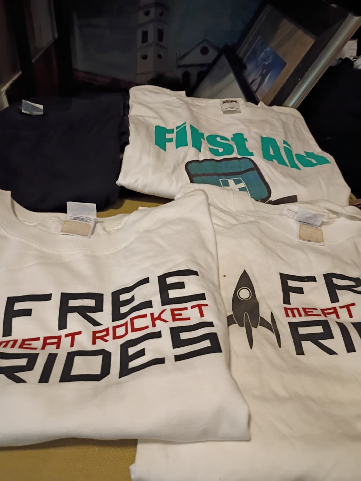 Lot of t shirts 24 pcs Various Sizes