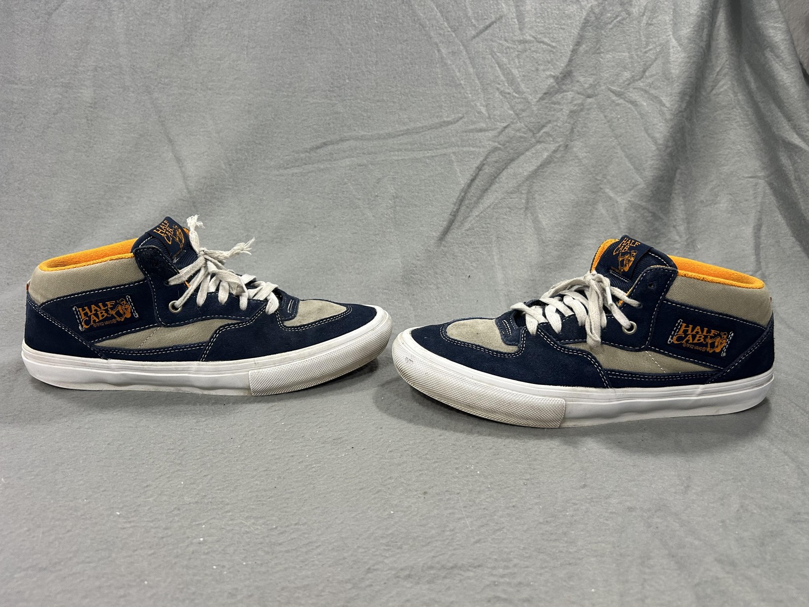Vans Half Cab Shoes Mens Size 10 Blue Gray Suede Mid Top Skate Sneaker