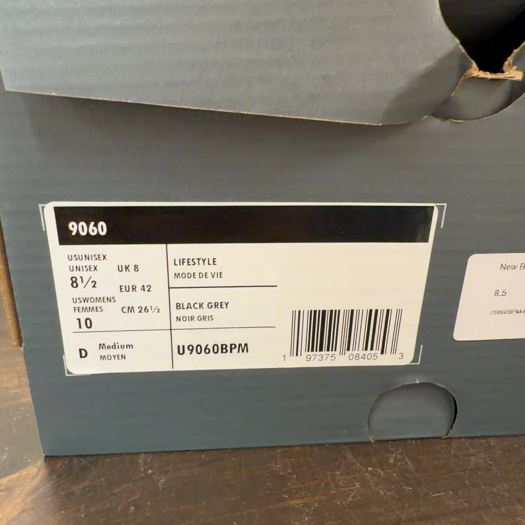 New Balance 9060 Triple Black (Pre-Owned) Size 8.5 (Damaged Box)