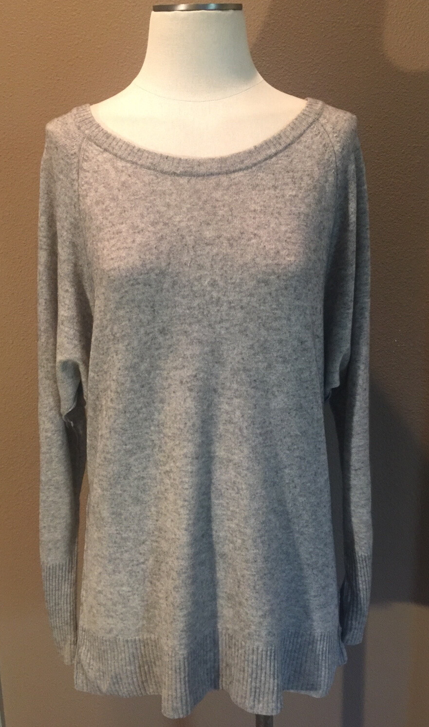 Nordstrom Halogen M Gray Pullover Sweater 90% Wool 10% Cashmere W Long Sleeve